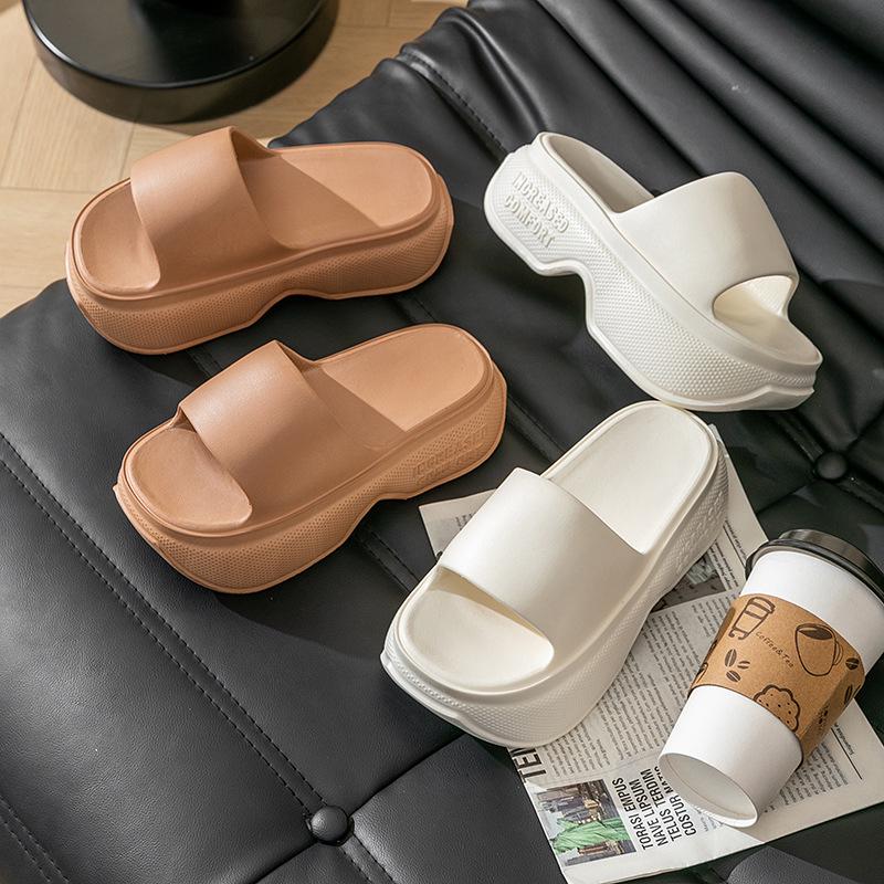 Women's 2024 Summer Thick-Soled Outdoor Fashion Slippers – Sponge Cake Comfort