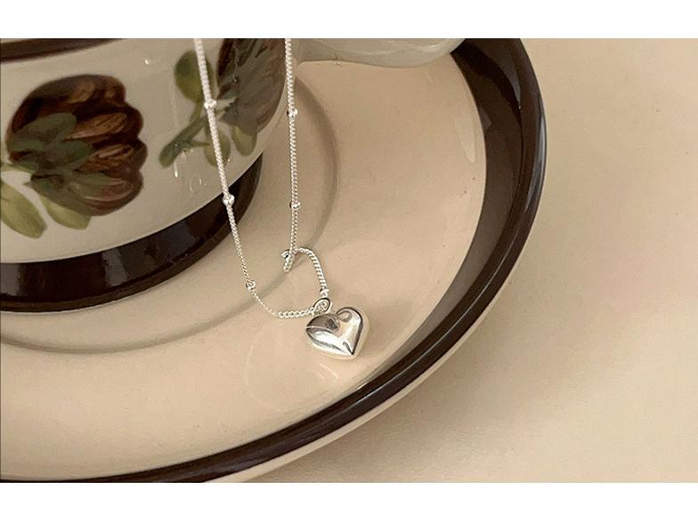 Yinruitai S925 Sterling Silver Heart Necklace - Elegant Korean Design for Women