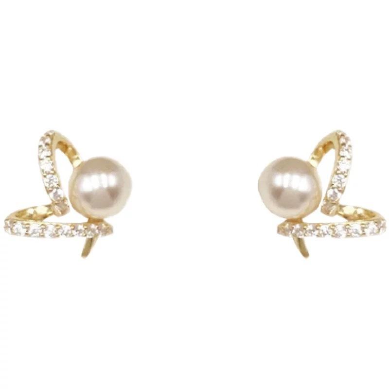 Simple pearl stud earrings new small peach heart elegant ear jewelry sweet niche love hollow earrings women