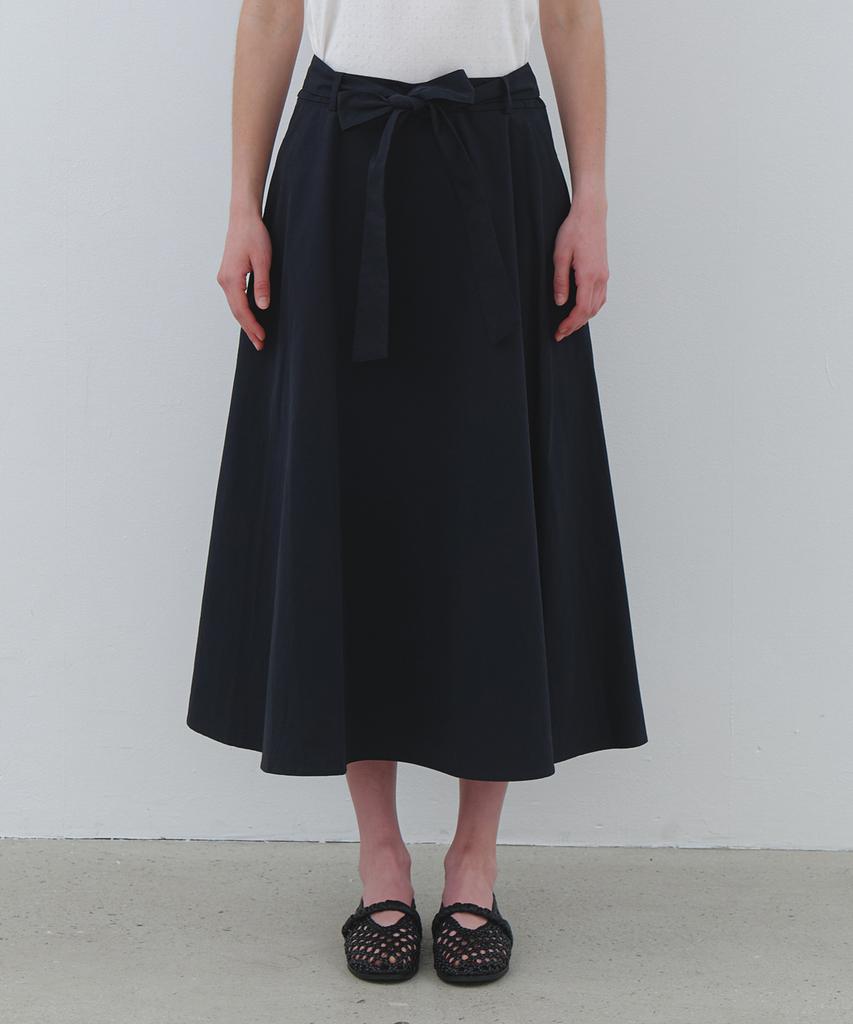 CLUNY Wide Tie Flare Long Skirt - Navy