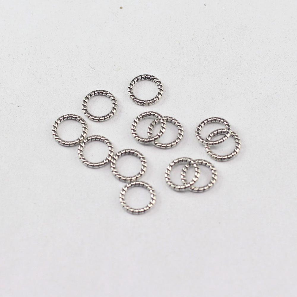 European-American Geometric Embossed Circle Necklace DIY Accessory