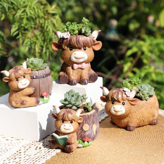 Highland Cow Planter Pot Cute Animal Resin Flower Pot with Drainage Hole Small Scottish Cow Planter for Boho Home Desk Patio Decor