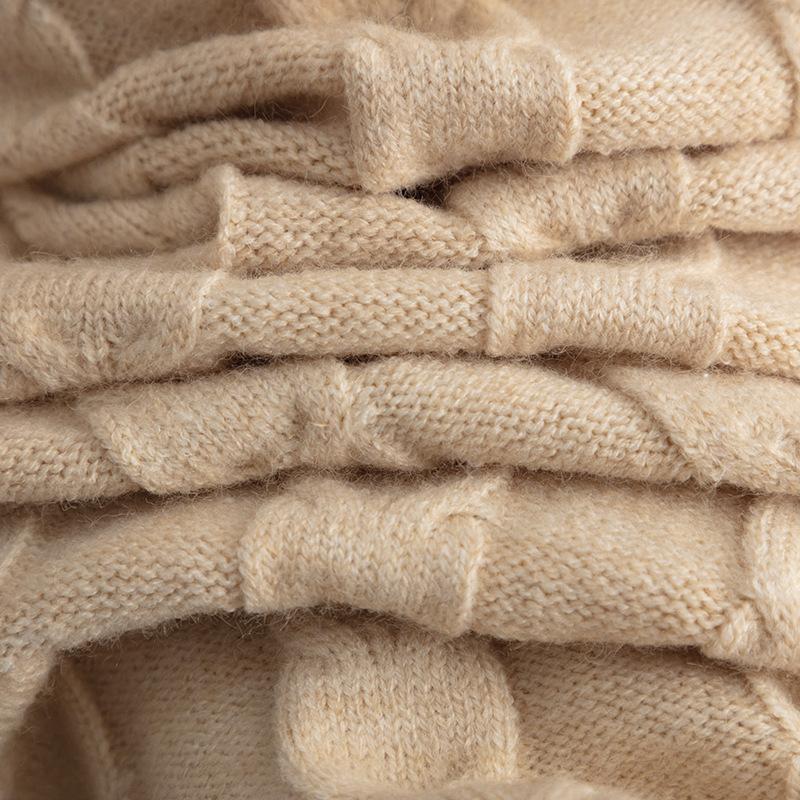 QICED Einfarbiger Pullover mit halbem Rollkragen und gedrehtem Anzug für Damen Herbst- und Wintermode Gestricktes zweiteiliges Damenbekleidungsset