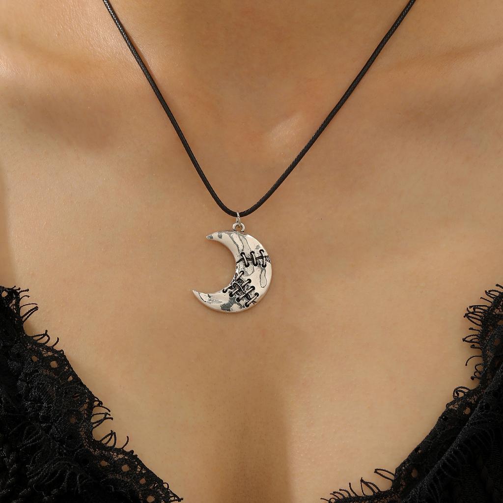 A Gothic creative repair wear moon necklace men and women's vintage leather cord pendant necklace Halloween jewelry gift