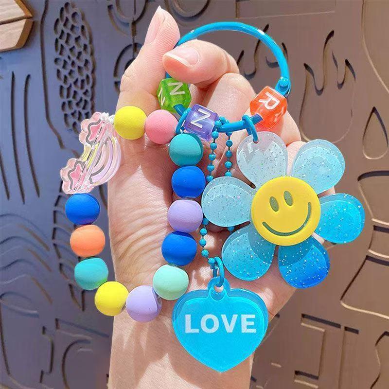 Smiley Face Sunflower Beaded Keychain Bracelet: 7-Color Design for Women & Couples, Bag Charm, Car Pendant Gift.