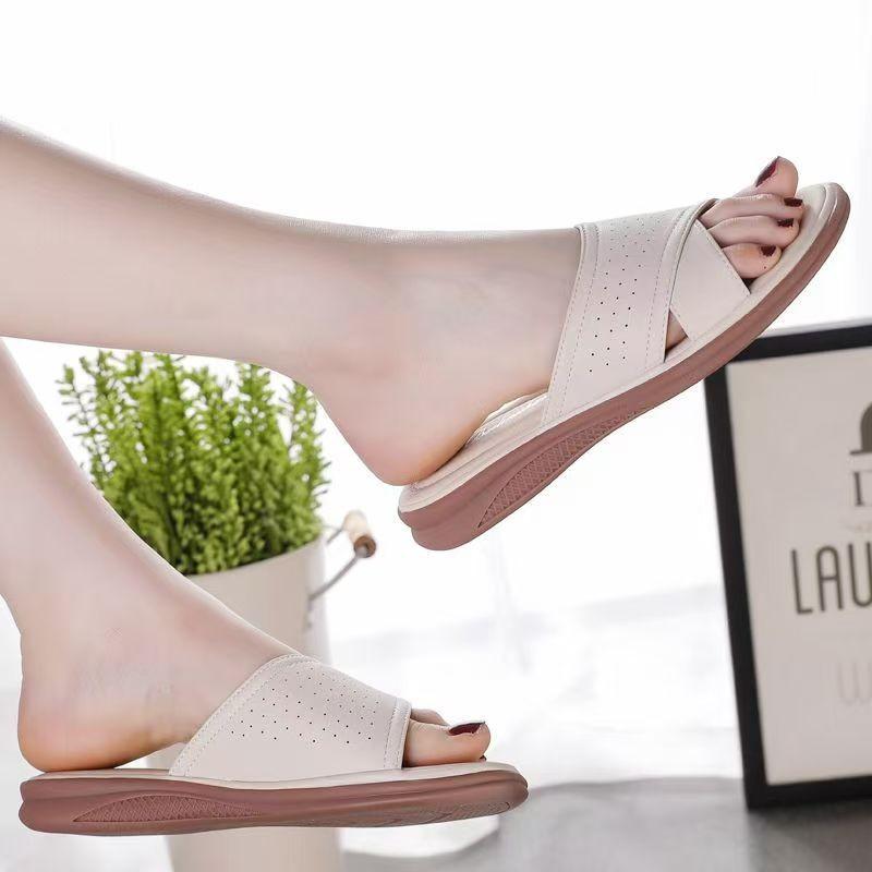 Casual soft-soled mother slippers 2025 summer new wedge slippers non-slip outer wear fashionable versatile cool slippers women
