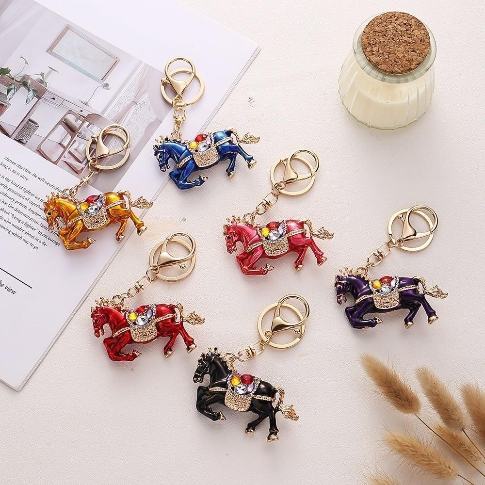 Three-dimensional Horse Keychain Oil Painting Bag Hanging Ornaments Bag Pendant Car Key Chain  Men