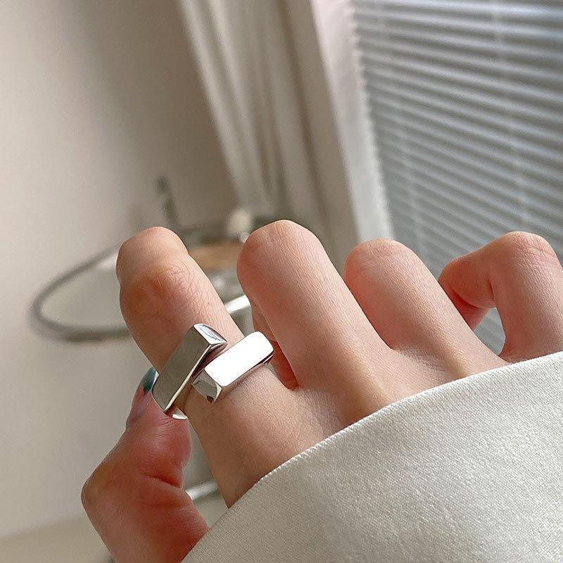 Women's Geometric Square Crossover Ring In S925 Silver: Fashionable, Versatile, Hip Hop Style, Adjustable Open Design for Index Finger.