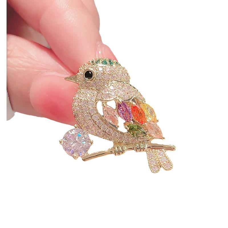 Bird High-end Brooch with A Sense of Sophistication Niche Anti-glare Clasp Personalized Suit Collar Pin Brooch and Corsage