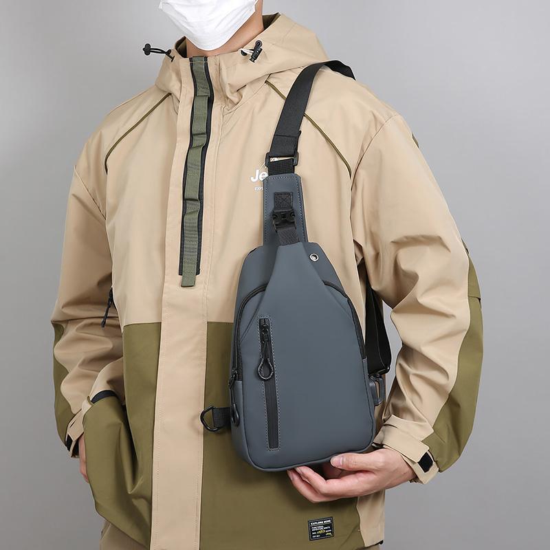 Men Bag Fashion New Solid Color Men Chest Bag Outdoor Casual Fashion One Shoulder Crossbody Bag USB Charging Shoulder Bags