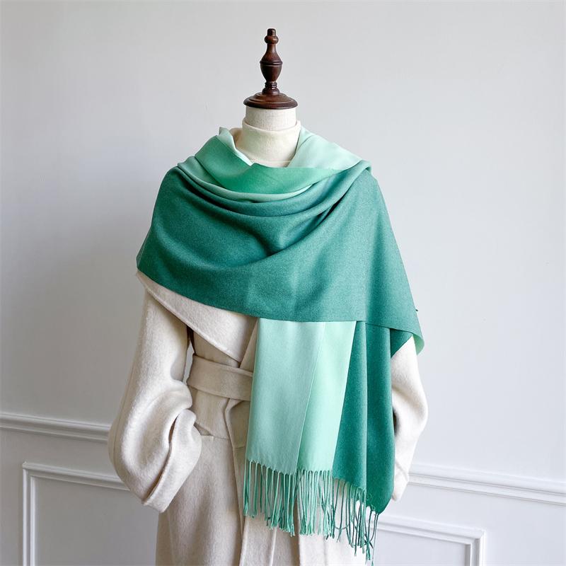 Luxury Winter Cashmere Scarf Women Gradient Handkerchief Warm Pashmina Female Shawl Wrap Soft Pareo Bufanda Winter Hijabs Stole