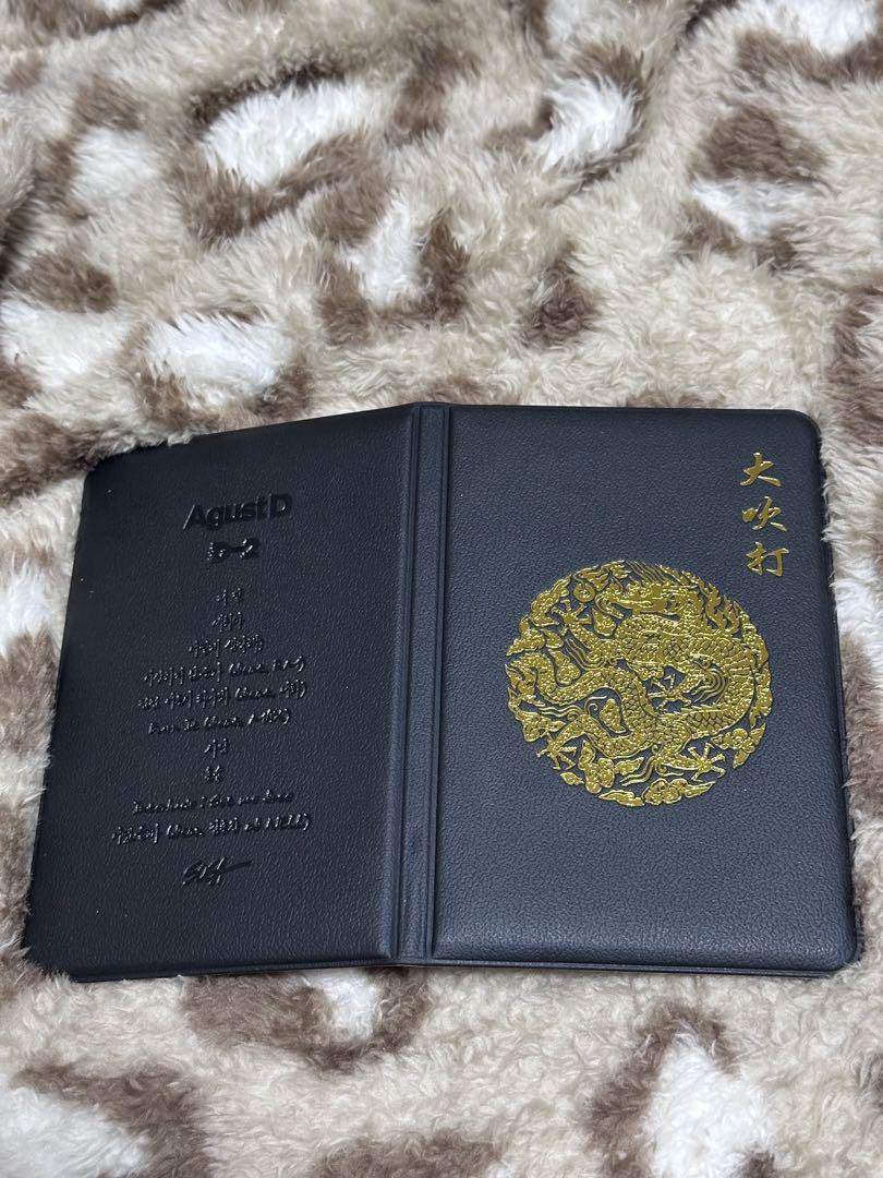 

[ВЖИВАНИЙ] Корея BTS Agust D Daebukita Yoongi SUGA Чохол для паспорта