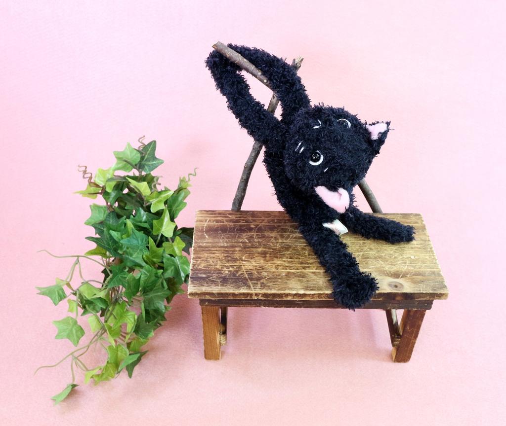 Shinada Daranyan Black Plush Toy 7 x 15 x 20 cm (DRNB-0198)