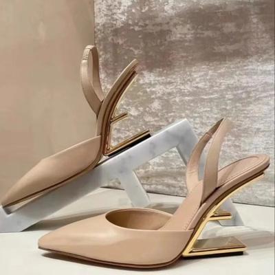 Sandalias de Moda para Mujer Verano Nuevo Cuero Tacones Altos Punta Puntiaguda Zapatillas Over Top Moda Temperamento Anormalidad con Sandalias