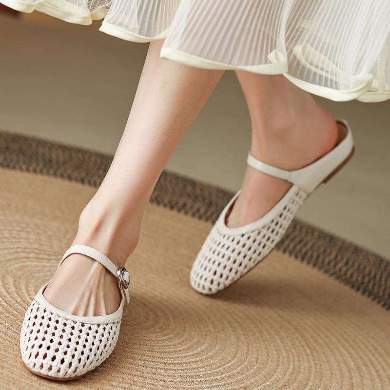 Hollow out slippers for women, French woven 2026 summer new style, breathable and versatile, casual outer wear, M ü ller slippers