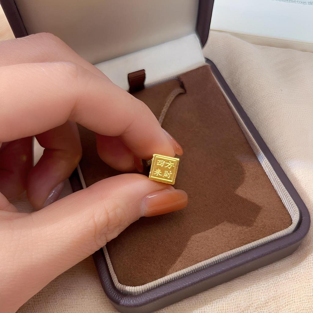 Gold-Plated Shaved Ice Pendant Necklace: Chinese Style Wealth Charm