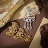 Retro Muslim Fashion Brooch with Sparkling Rhinestones for Evening Dresses