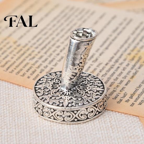 Metal Dip Pen Stand Vintage Round Holder, Durable Exquisite Carved Desktop Ornament, Calligraphy Base Pens And Quill Supply, for Desk Decoration