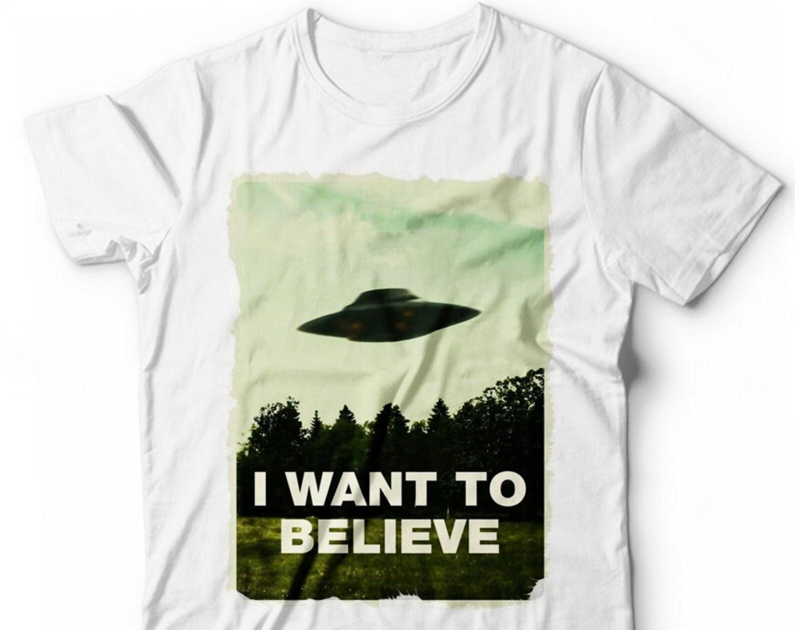 I Want to Believe T-Shirt - Alien Ufo Extra Terrestrial T-Shirt L