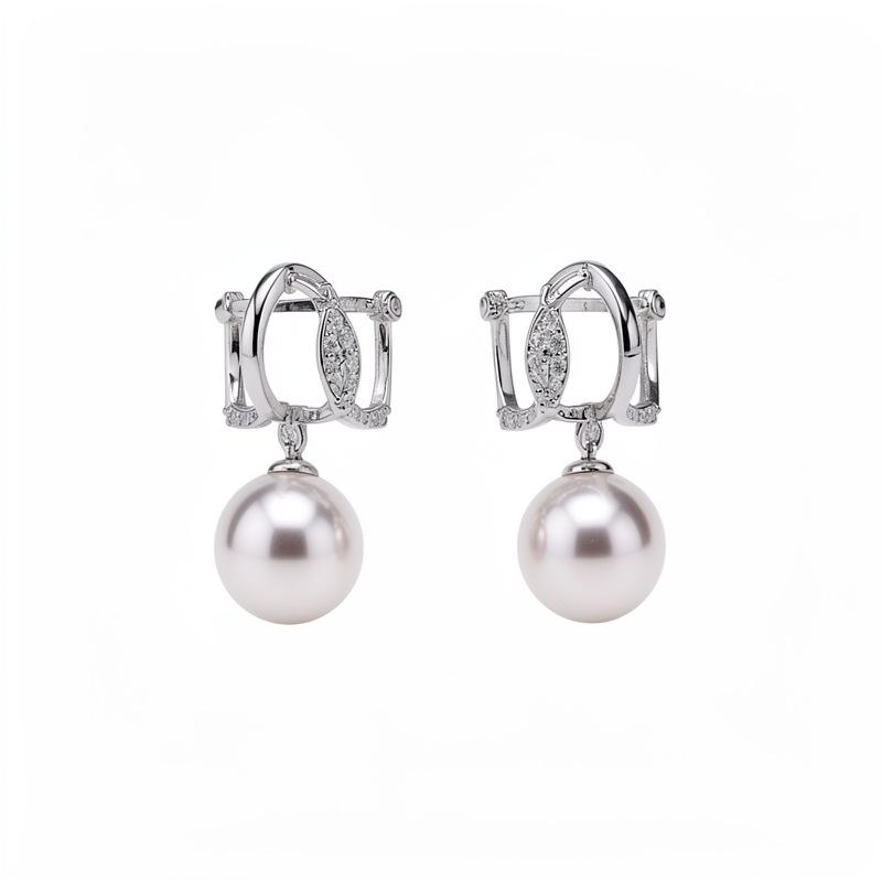18K Gold-Plated European Retro Faux Pearl & Cubic Zirconia Ear Clip Earrings