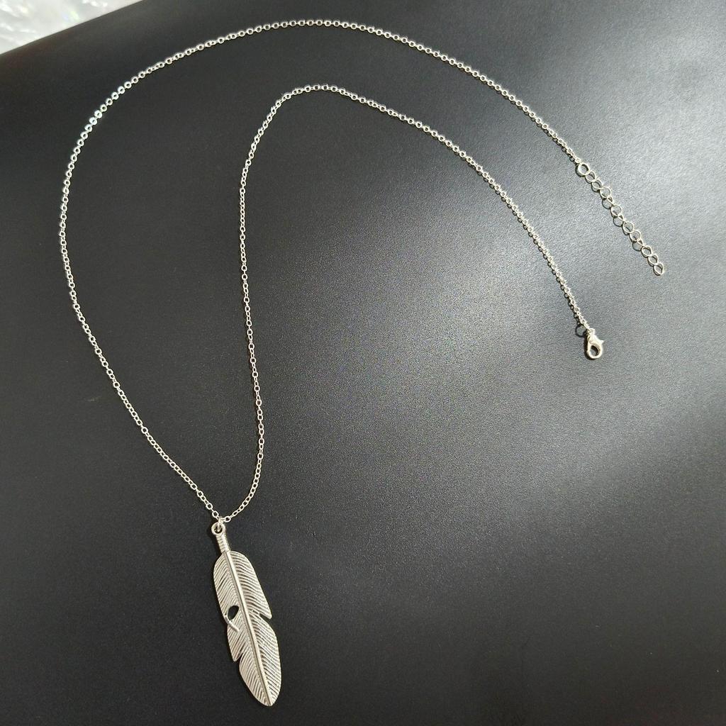 Bohemian Retro Feather Tassel Clavicle Necklace for Women