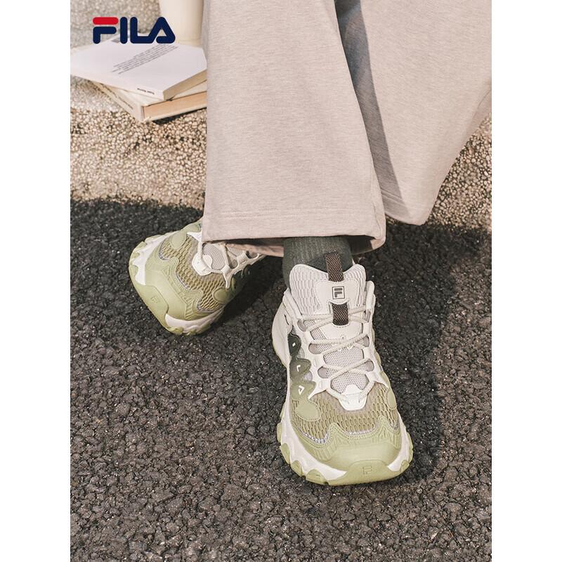 FILA Men s Chunky Casual Sneakers US 7