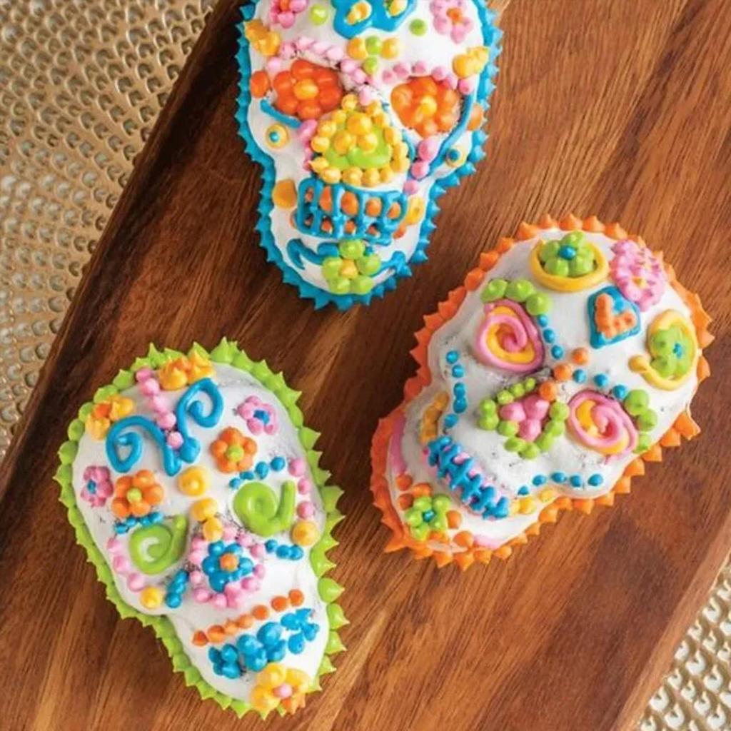 Portable 3D Skull Mold Haunted Skull Cakelet Pan Mold Halloween Bakeware Skull Mould Biscuits Baking Cake Mould Kitchen Gadget