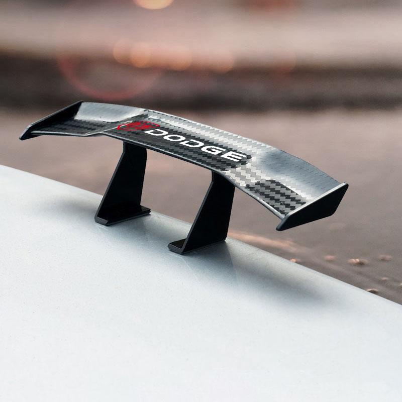 1Pcs Carbon Fiber Car Mini Rear Spoiler Mini Small Wing Model Decoration for Dodge Journey Caliber Challenger Charger Ram 1500 Stratus Dakota Durango