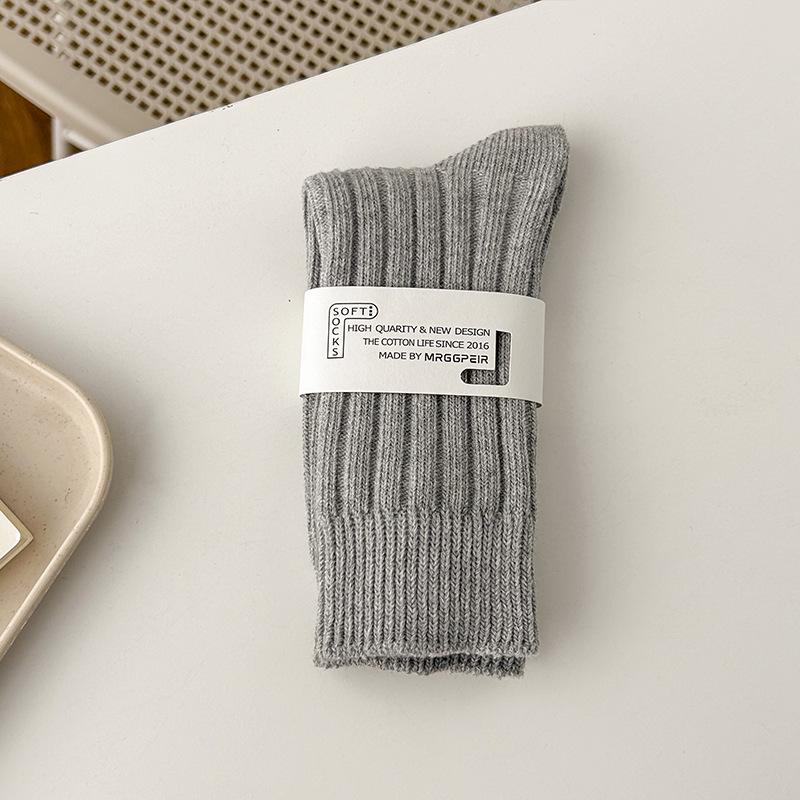 Women's Chunky Knit Cotton Mid-Calf Socks - Thickened, Japanese Style for Autumn/Winter, Versatile and Slimming Slouch Fit.