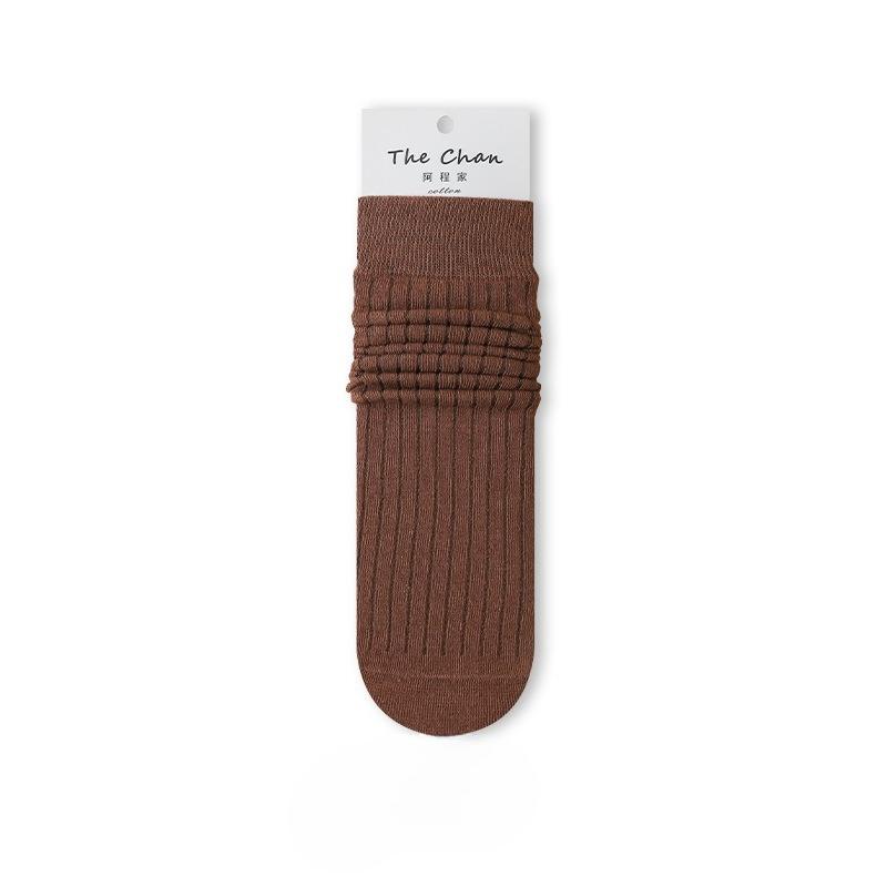 Women's Mid-calf Socks for Autumn and Winter, Solid Color Boneless Anti-pilling Pile Socks, Sweat-absorbing and Breathable Postpartum Socks