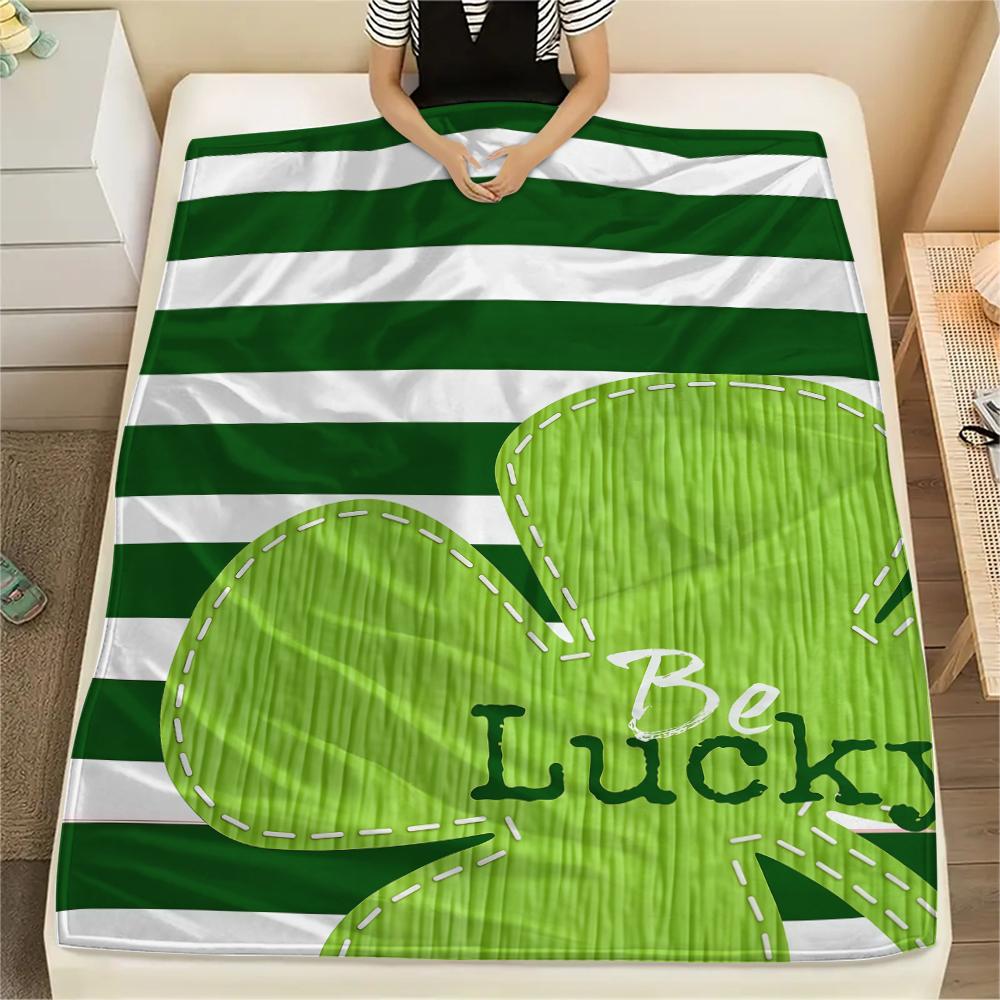 St.Patrick's Day Green Clover Print Flannel Blanket,High Quality Comfortable for All Seasons,Home Decor,Warmth and Comfort,Perfect for Christmas Gifts