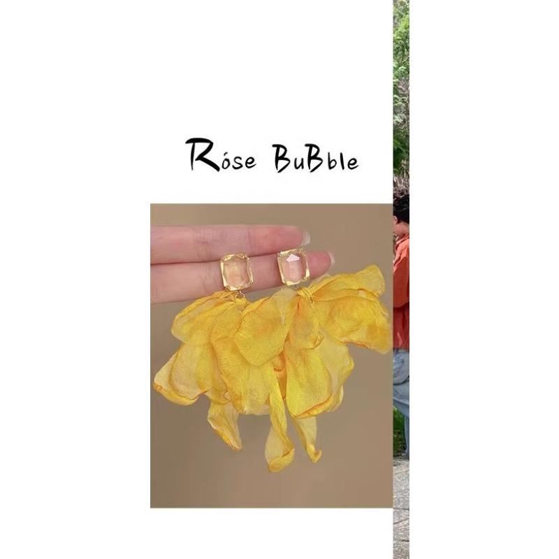 Floral Earrings - Women's Summer Sweet Petal-style Earrings with A Sophisticated and Unique Design, Exuding An Elegant and Exclusive Charm.