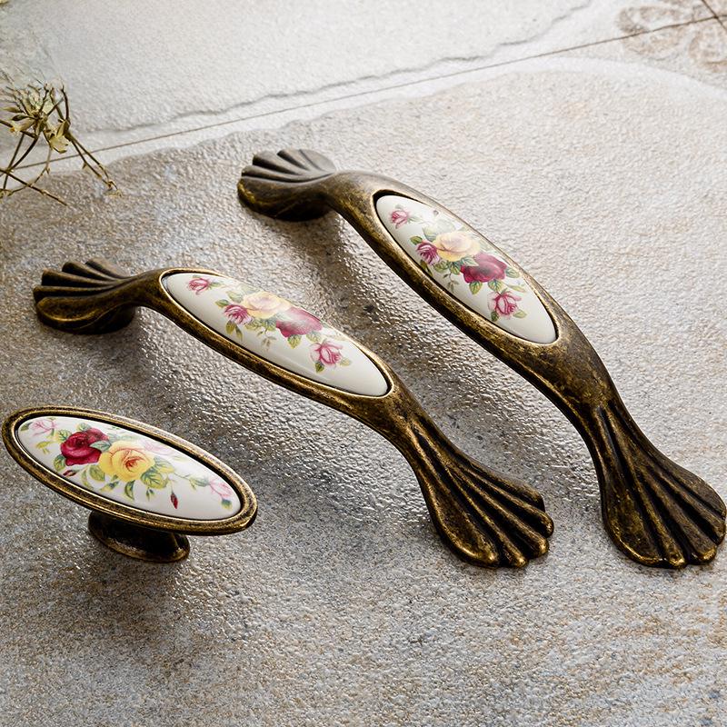 Yijia European Pastoral Ceramic Cabinet Knob - Large Pattern, Single Hole