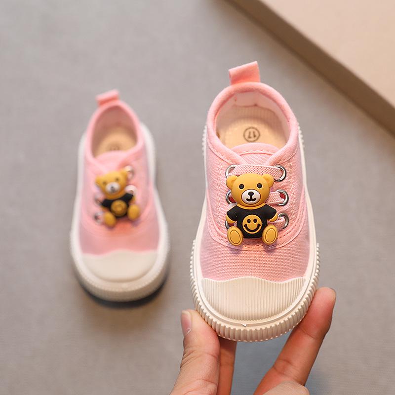 Solid Soft Sole Baby Slip-On Canvas Shoes for Boys and Girls, Super Soft First Walker Shoes for Spring and Autumn.