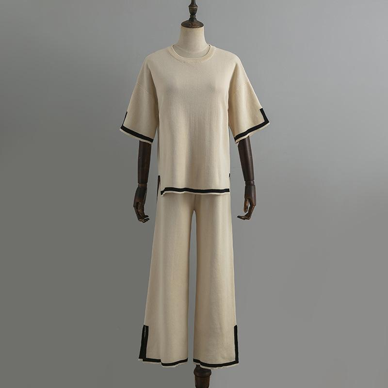 HNXC Fashion Set A Stylish Contrasting Color Split Short-sleeved Knitted Sweater+ High-waisted, Slimming Wide-leg Pants and Long Pants Two-piece Set