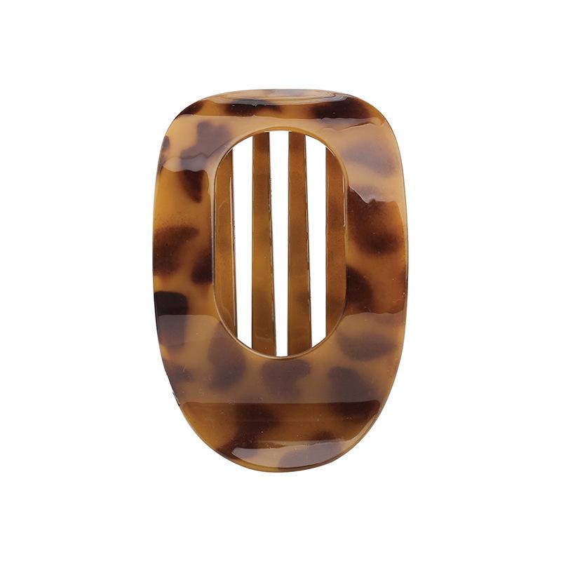 The Arc-shaped Abalone Hair Clamp Is A Flat Plate At The Back of The Head and Does Not Hurt The Head In A Straight Line