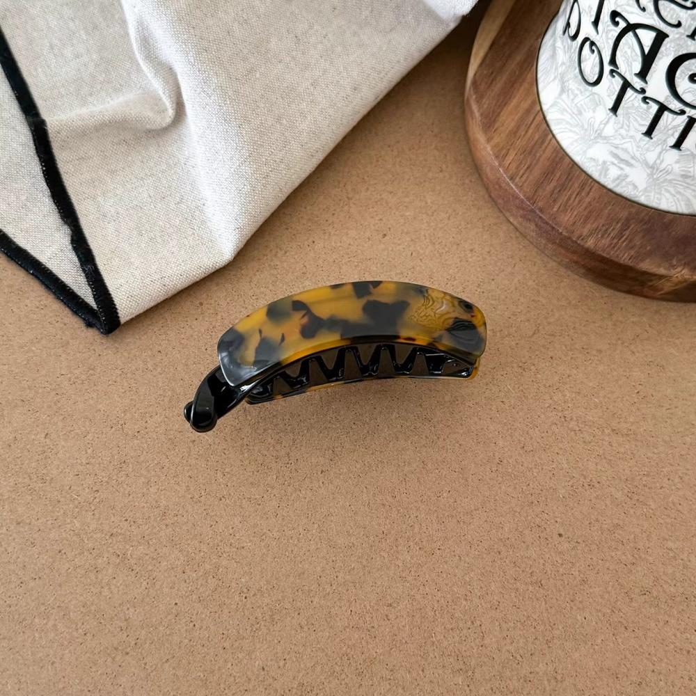 Curved Banana Shape Banana Hair Clip Spring Hinge Vertical Hair Clip Hair Claw Clip Half Up Styles