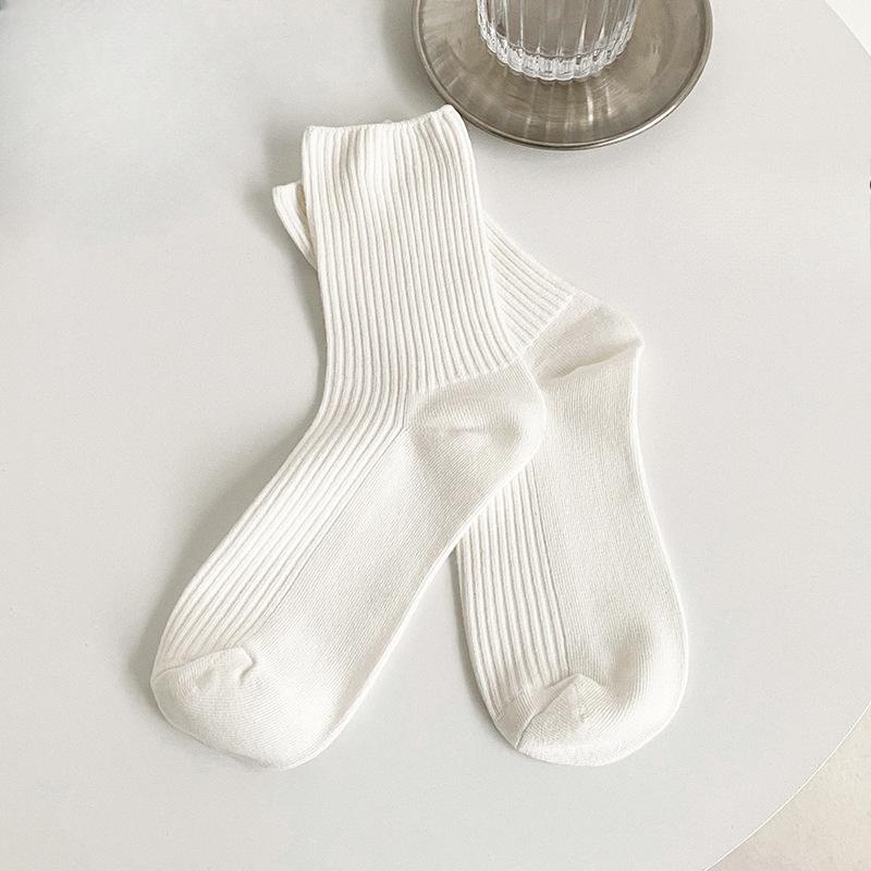 Female Spring and Autumn Simple Retro Style Smoke In The Tube Cotton Socks