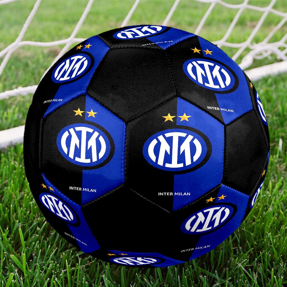 Pallone da Calcio Taglia 5 Tema Inter Milan, Adatto Sia per Partite Indoor che Outdoor, un Regalo Adatto a Tutti.