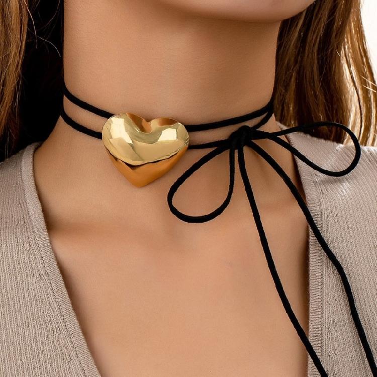 Sophisticated Sturdy Flocking Chain Necklace and Earrings Set With Alloy Materials Heart Pendant Designs for Women