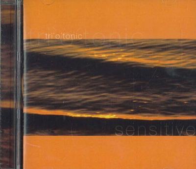CD TRIOTONIC - Sensitive CD0203327 BUZO Non Japan Jazz Used
