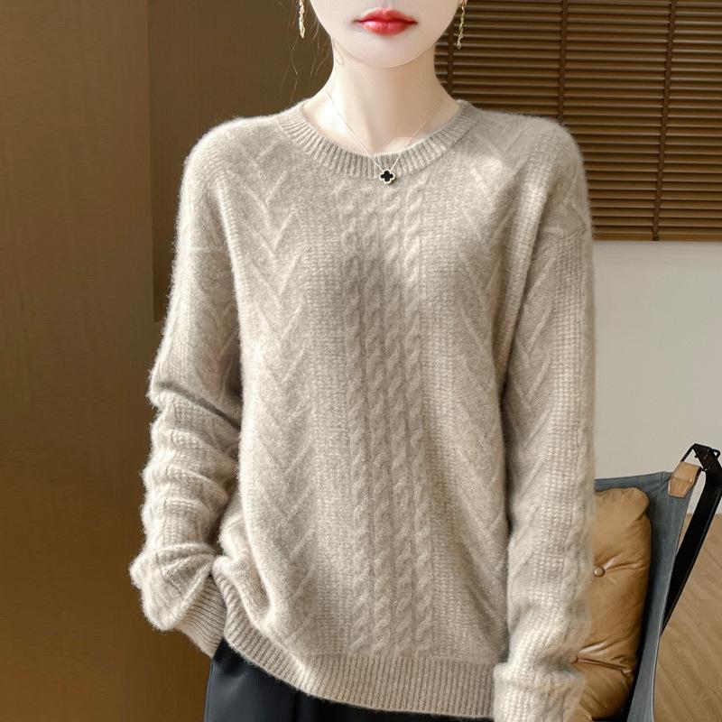 Women's Pure Wool Cable Knit Pullover - Thick Autumn/Winter Round Neck, Loose Fit Cashmere Sweater