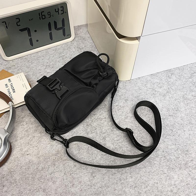 

Outdoor men s and women s messenger bags trendy brand functional sports small satchel versatile lightweight shoulder bags men s bags чорний