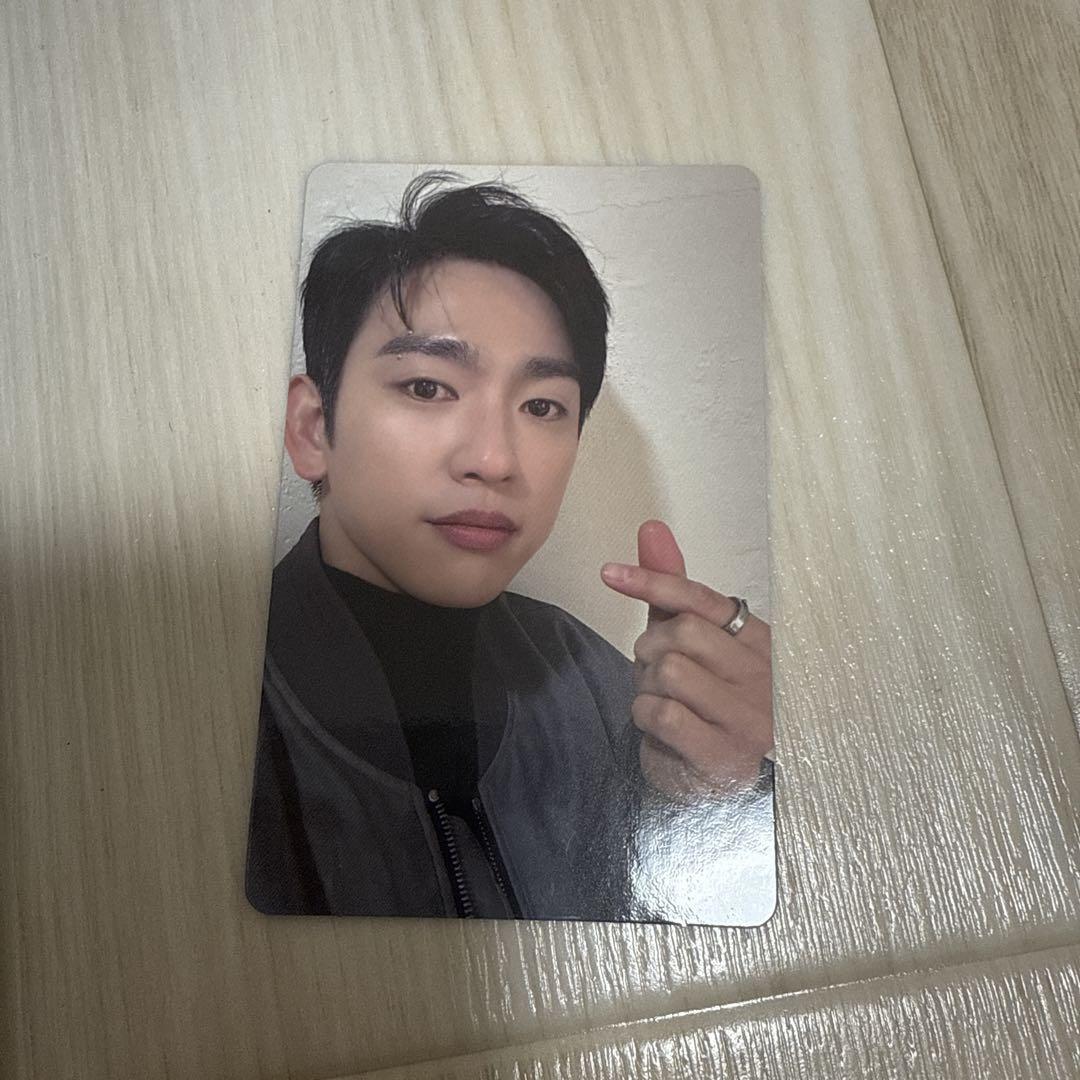 

[USED] GOT7 WINTER HEPTAGON Jinyoung trading card