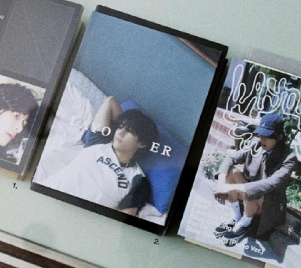 BTS V Layover Álbum en Solitario Ver Aleatoria. Álbum KPOP Fotolibro Tarjeta Fotográfica Coleccionable