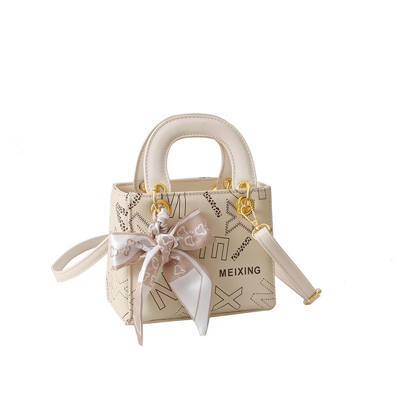 New fashion contrasting bag portable shoulder messenger women's bag