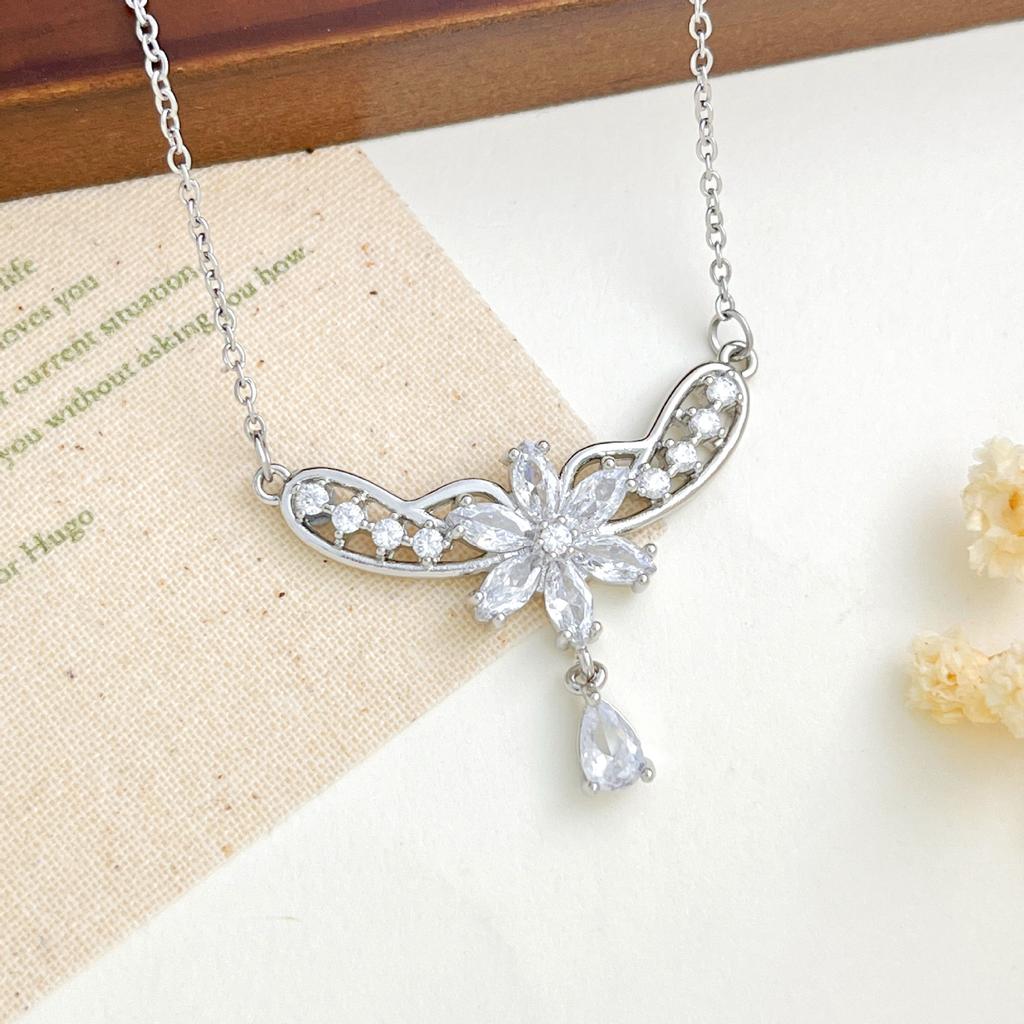 New Style Small Flower-shaped Drop Necklace for Women, V-shaped Neck Chain, Exquisite and High-end Accessory