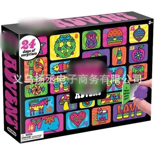 Calendario dell'Avvento Pop Cube 5cm Ice Baby Squishy 24 Fori Fidget Calendario per Bambini Adolescenti Regalo per le Feste di Compleanno Carina Decorazione da Scrivania