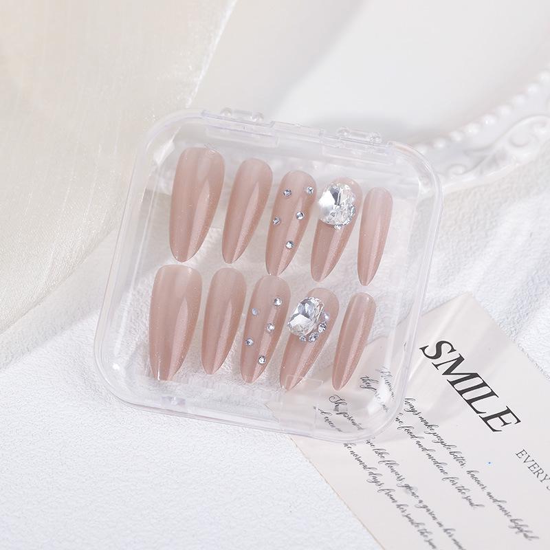 2026 Stylish Medium-Length Wearable Flower Nail Tips - High Quality, Handmade Detachable Nail Art for Students