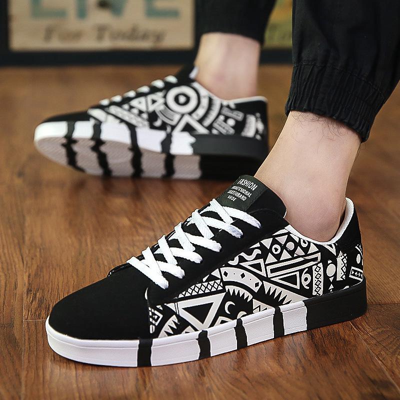 Spring and summer new men s casual shoes trendy shoes canvas shoes sports trendy men s student board shoes 40 (cross-border bag packaging)